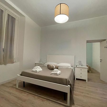 Le Stanze Di Max Bed & Breakfast Termoli Bagian luar foto
