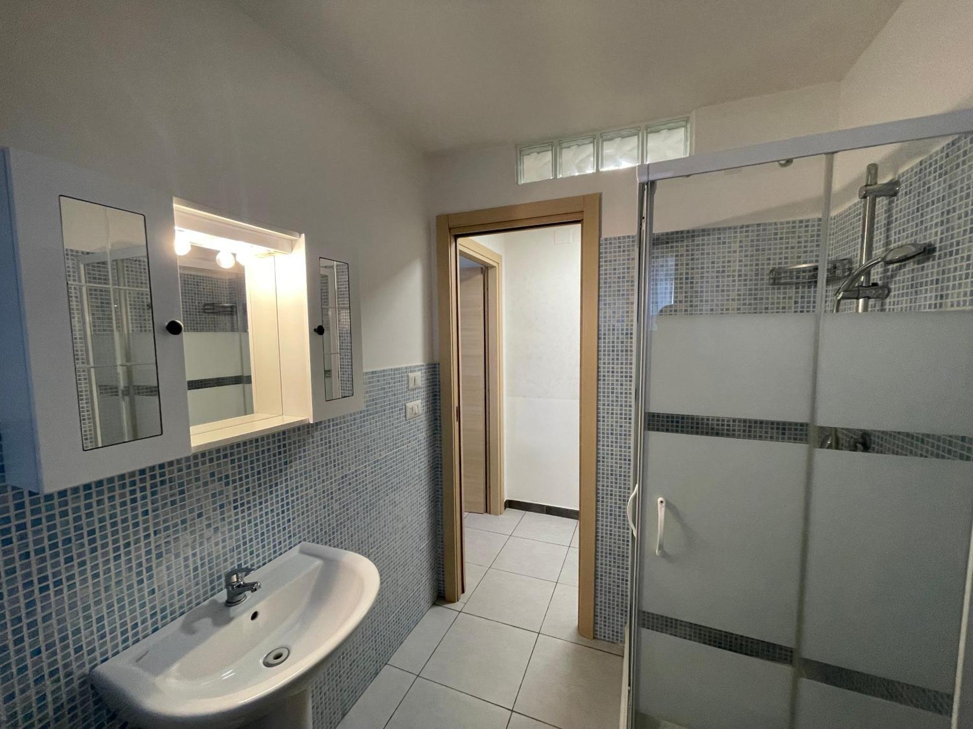 Le Stanze Di Max Bed & Breakfast Termoli Bagian luar foto