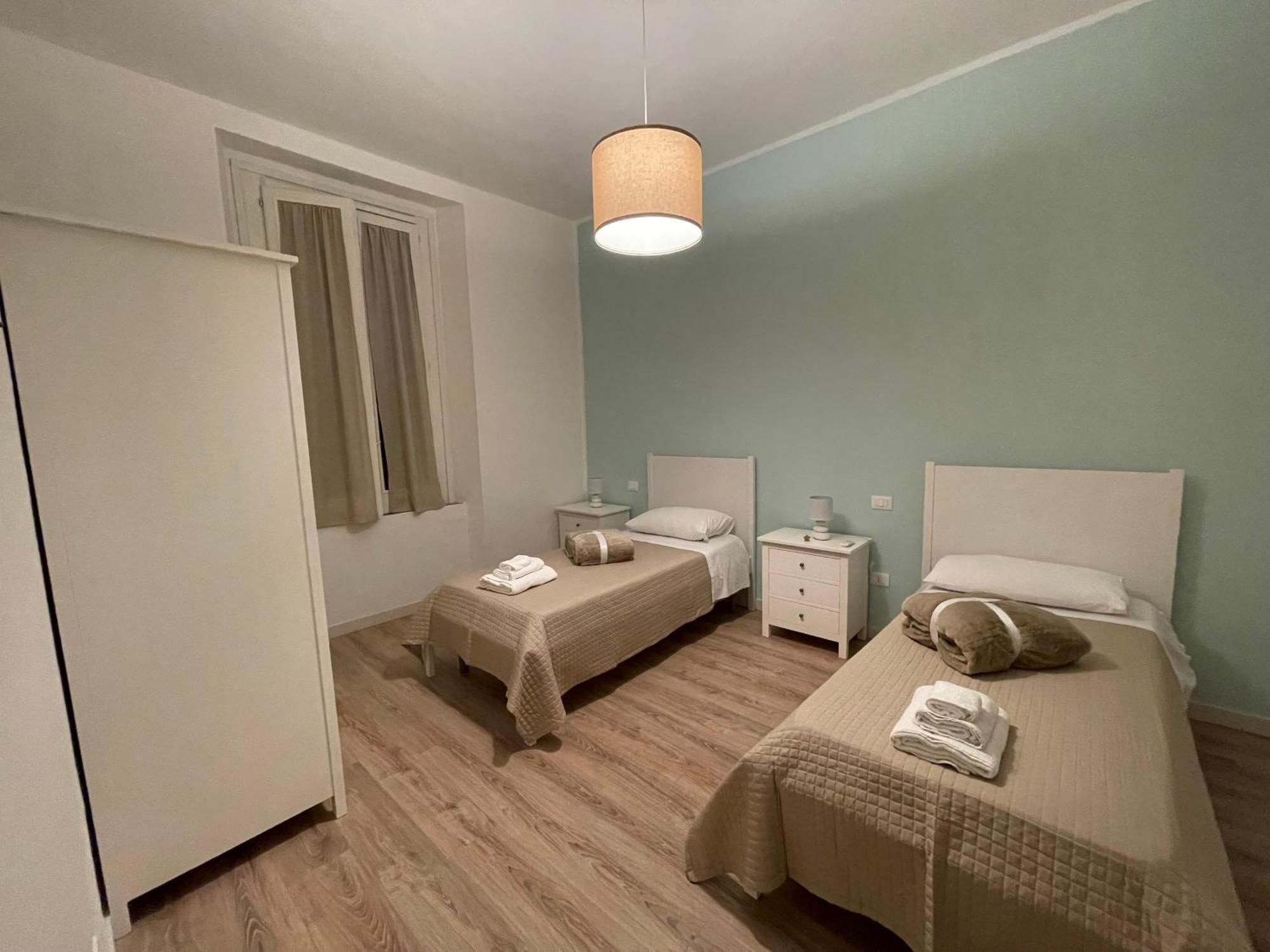 Le Stanze Di Max Bed & Breakfast Termoli Bagian luar foto