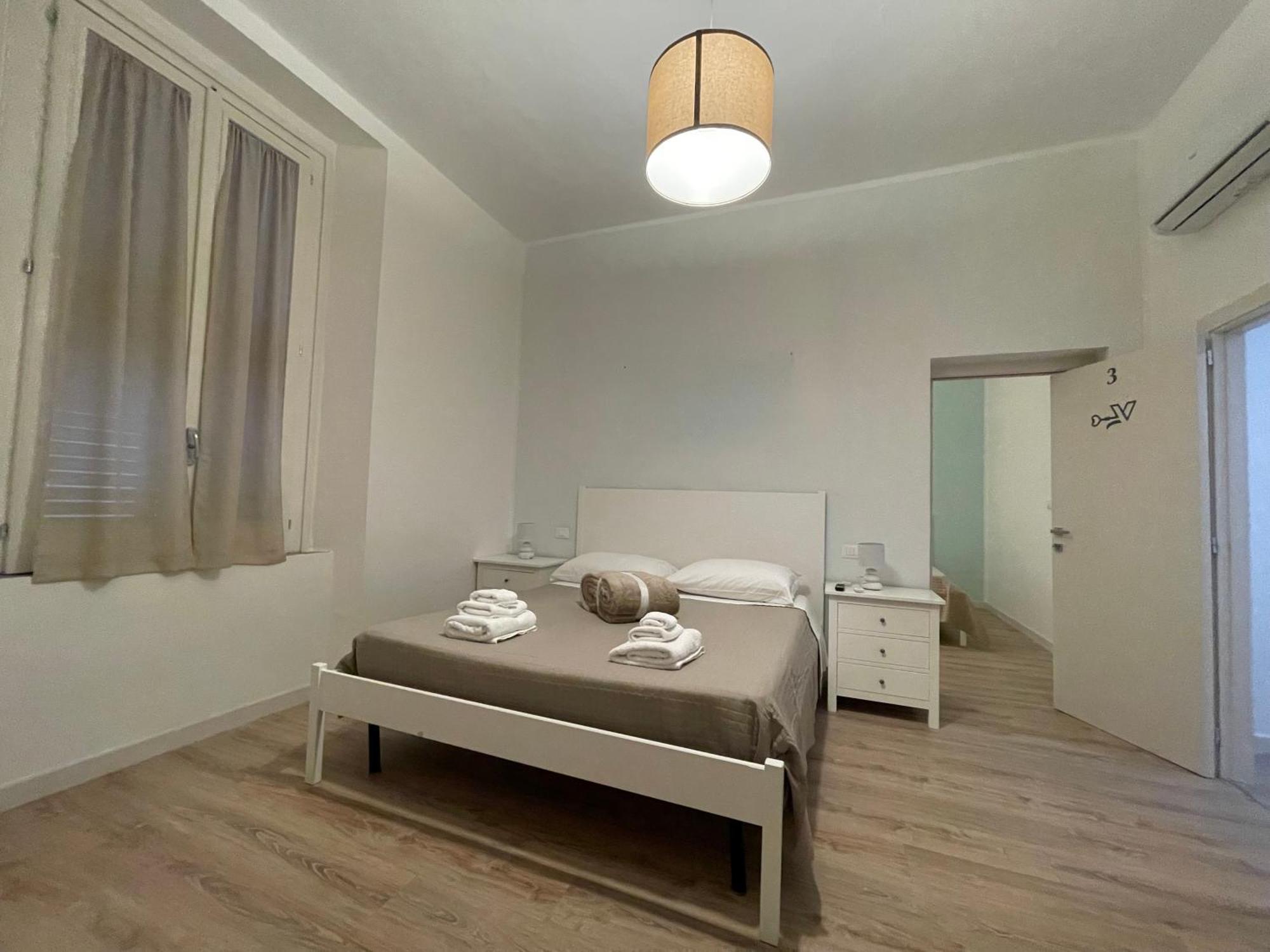 Le Stanze Di Max Bed & Breakfast Termoli Bagian luar foto
