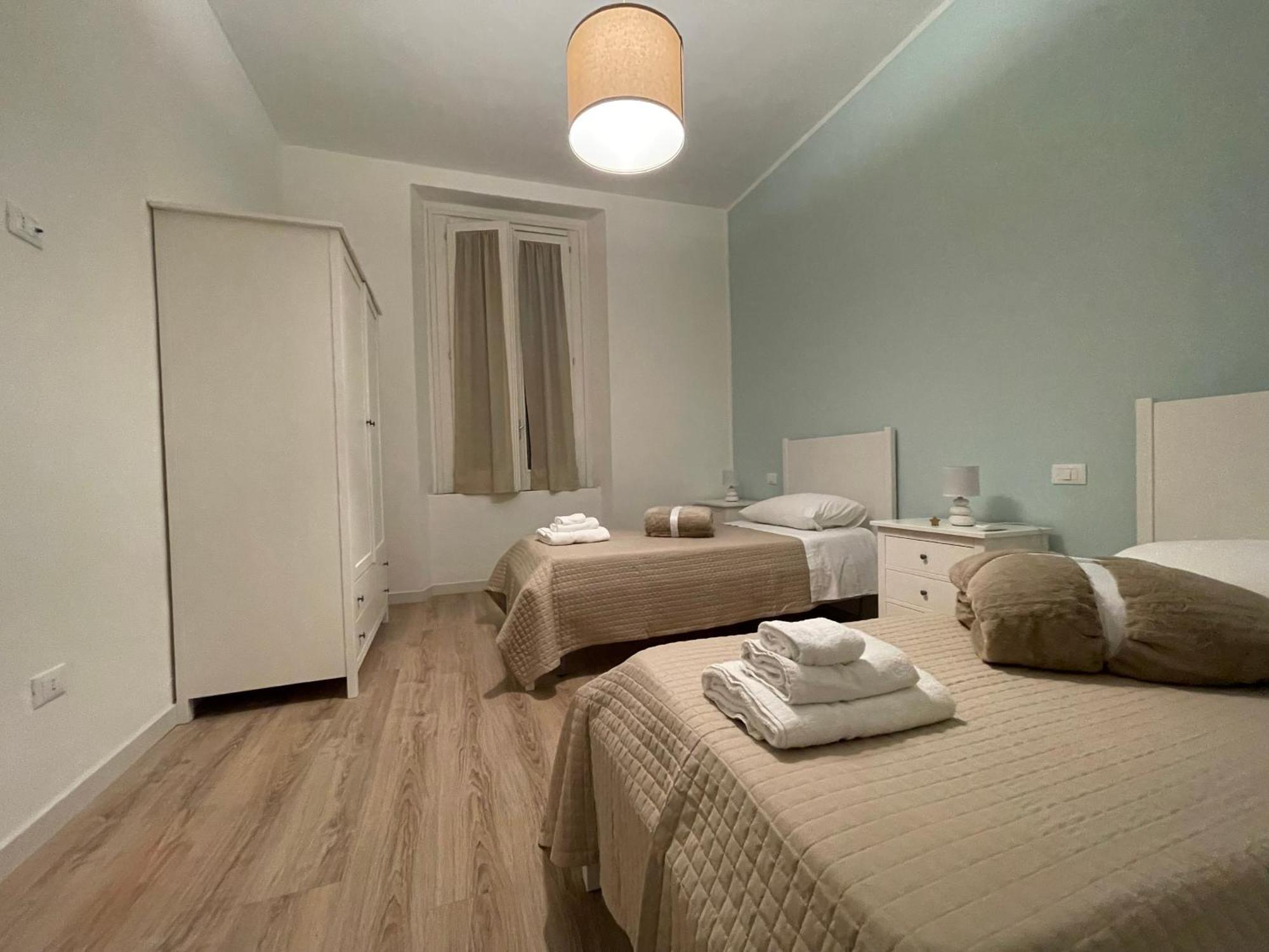 Le Stanze Di Max Bed & Breakfast Termoli Bagian luar foto